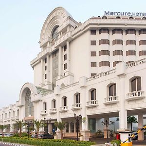 Mercure Jakarta Batavia Ξενοδοχείο Exterior photo