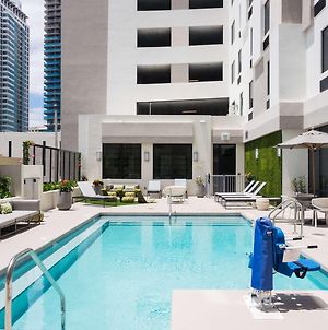 Hampton Inn & Suites Miami Wynwood Design District Exterior photo