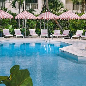 Hampton By Hilton Grand Cayman, Cayman Islands Ξενοδοχείο Τζώρτζταουν Exterior photo
