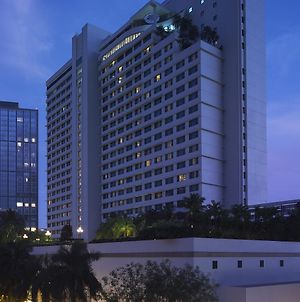 New World Makati Hotel Μακάτι Exterior photo