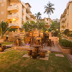 Sandalwood Hotel & Suites Goa Exterior photo