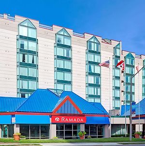Ramada By Wyndham Niagara Falls/Fallsview Ξενοδοχείο Exterior photo