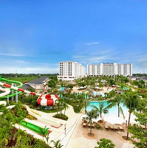 Jpark Island Resort And Waterpark Cebu Exterior photo