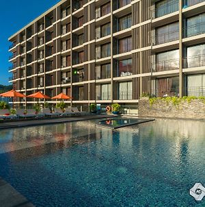 New Square Patong Hotel Exterior photo