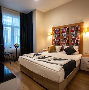 La Pazza Suites Κωνσταντινούπολη Exterior photo