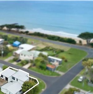 Family Friendly Holiday Home In The Heart Of Town Apollo Bay Exterior photo