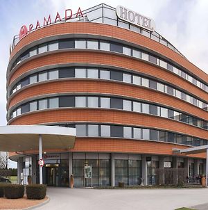 Ramada Graz Ξενοδοχείο Unterpremstätten Exterior photo