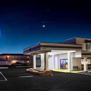 Travelodge By Wyndham Colorado Springs Airport/Peterson Afb Exterior photo