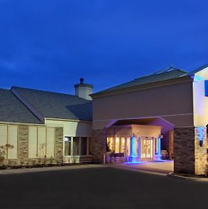 Holiday Inn Express Hotel & Suites Pittsburgh Airport, An Ihg Hotel Exterior photo