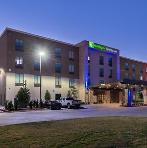 Holiday Inn Express & Suites Fort Worth West Exterior photo