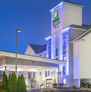 Holiday Inn Express Hotel & Suites Louisville East, An Ihg Hotel Exterior photo