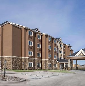 Microtel Inn & Suites By Wyndham Moorhead Fargo Area Exterior photo