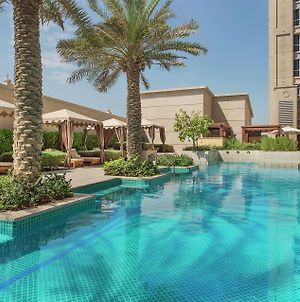 Hilton Dubai Al Habtoor City Ξενοδοχείο Exterior photo
