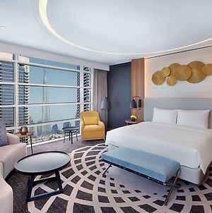 Doubletree By Hilton Dubai - Business Bay Ξενοδοχείο Exterior photo