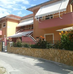 Villa Ira Studios - Apartments Πάργα Exterior photo