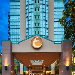 Executive Plaza Hotel & Conference Centre, Metro Vancouver Κοκιτλάμ Exterior photo