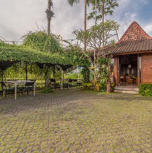 The Kryamaha Villas Kuta Lombok Exterior photo