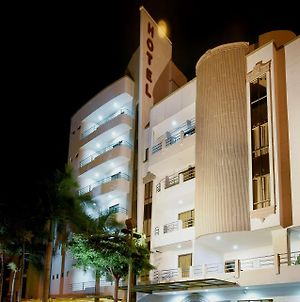 Howard Johnson Hotel Versalles Barranquilla Μπαρρανκίγια Exterior photo