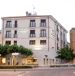 Hotel Puerta Ciudad-Rodrigo Exterior photo