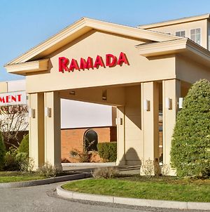 Ramada Hotel & Conference Center By Wyndham Lewiston Exterior photo