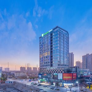 Holiday Inn Express Nanchang West Station, An Ihg Hotel Exterior photo