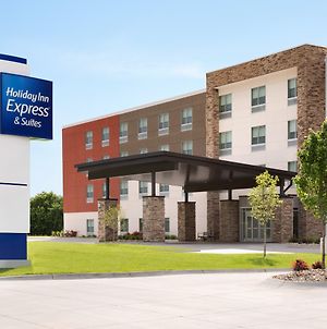 Holiday Inn Express & Suites Kokomo South Exterior photo