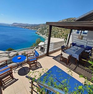 Luxury Suite Artemisia By The Sea Λυγαριά Exterior photo