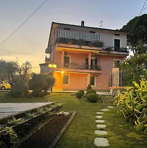 Villino Il Giardino Dei Vescovi Διαμέρισμα Castelnuovo Magra Exterior photo