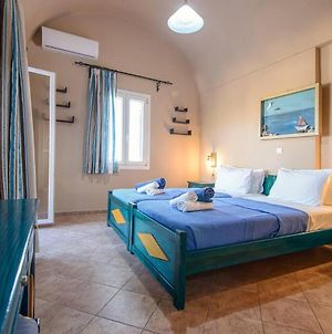 Santorious Quiet Apartment Μεγαλοχώρι Exterior photo