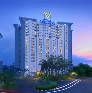 Vega Hotel Gading Serpong Τάνγκερανγκ Exterior photo