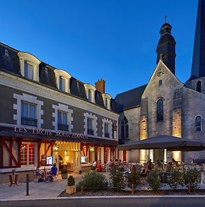 Relais Des Trois Chateaux Hotel-Restaurant Cour-Cheverny Exterior photo