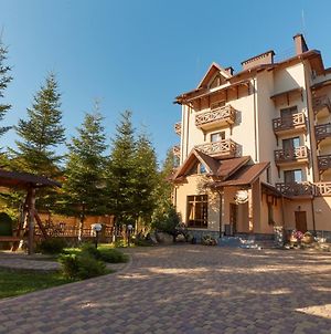 Ведмежа Гора Family Resort & Spa Γιαρέμτσε Exterior photo