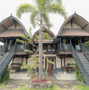 Resto Apung And Bungalow Kedisan Batur Lake View Redpartner Ξενοδοχείο Kintamani Exterior photo