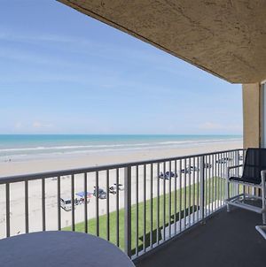 Remodeled Direct Ocean Front Condo - Just Steps To Flagler Avenue New Smyrna Beach Exterior photo