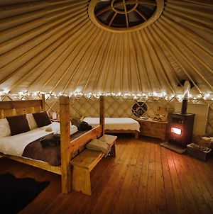 Secret Cloud House Holidays Luxury Yurts With Hot Tubs Ξενοδοχείο Cauldon Exterior photo
