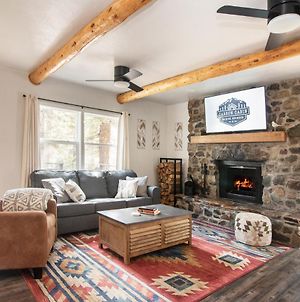 Updated Mountainside Cabin - King Beds - Minutes From Town, Perfect For Families Βίλα Red River Exterior photo
