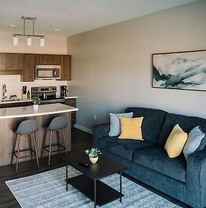 Downtown Chic Apt With Gym Rooftop In Des Moines Διαμέρισμα Exterior photo