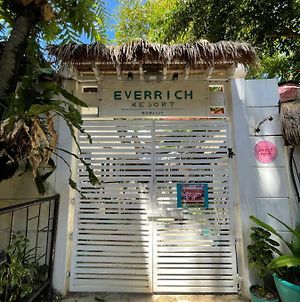 Everrich Boutique Resort Boracay Boracay Island Exterior photo