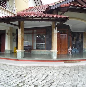 Sukapura Permai Hotel Lambangkuning Exterior photo