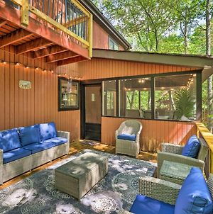 Resting Bear Chalet With Community Amenities! Βίλα East Stroudsburg Exterior photo