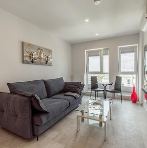 Fancy Penthouse Studio With Lakeview W10 Διαμέρισμα Βουκουρέστι Exterior photo