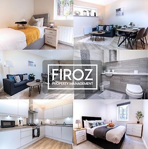 Basingstoke Town Center Apartment By Firoz Property Management Exterior photo