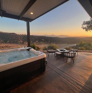Ultimate Winery Getaway With Spa And Amazing Hilltop View Τεμέκουλα
 Exterior photo