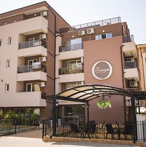 Hotel Zonya Σάνι Μπιτς Exterior photo