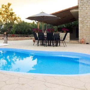 Selinitsa Stone Home - Mani'S Private Pool Retreat Άγιος Νικόλαος Exterior photo