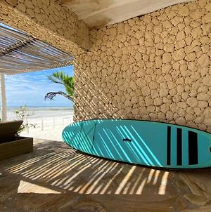 Barefoot Beachfront Villa, Chef, Pool, Sleeps 12 Kiganga Exterior photo