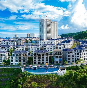D'Lioro Hotel & Resort Χα Λονγκ Exterior photo