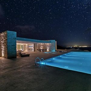 Private 4 Bedroom Luxury Peaceful Mylo Villa W 2 Pools Close To Mylpotas Beach Μυλοπότας Exterior photo