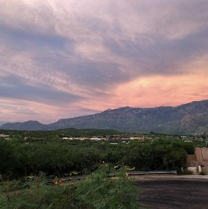 Family-Friendly Oro Valley Home With Mtn Views! Exterior photo