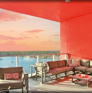 New!Beachfront Condo Resort- Balcony Χόλιγουντ Exterior photo